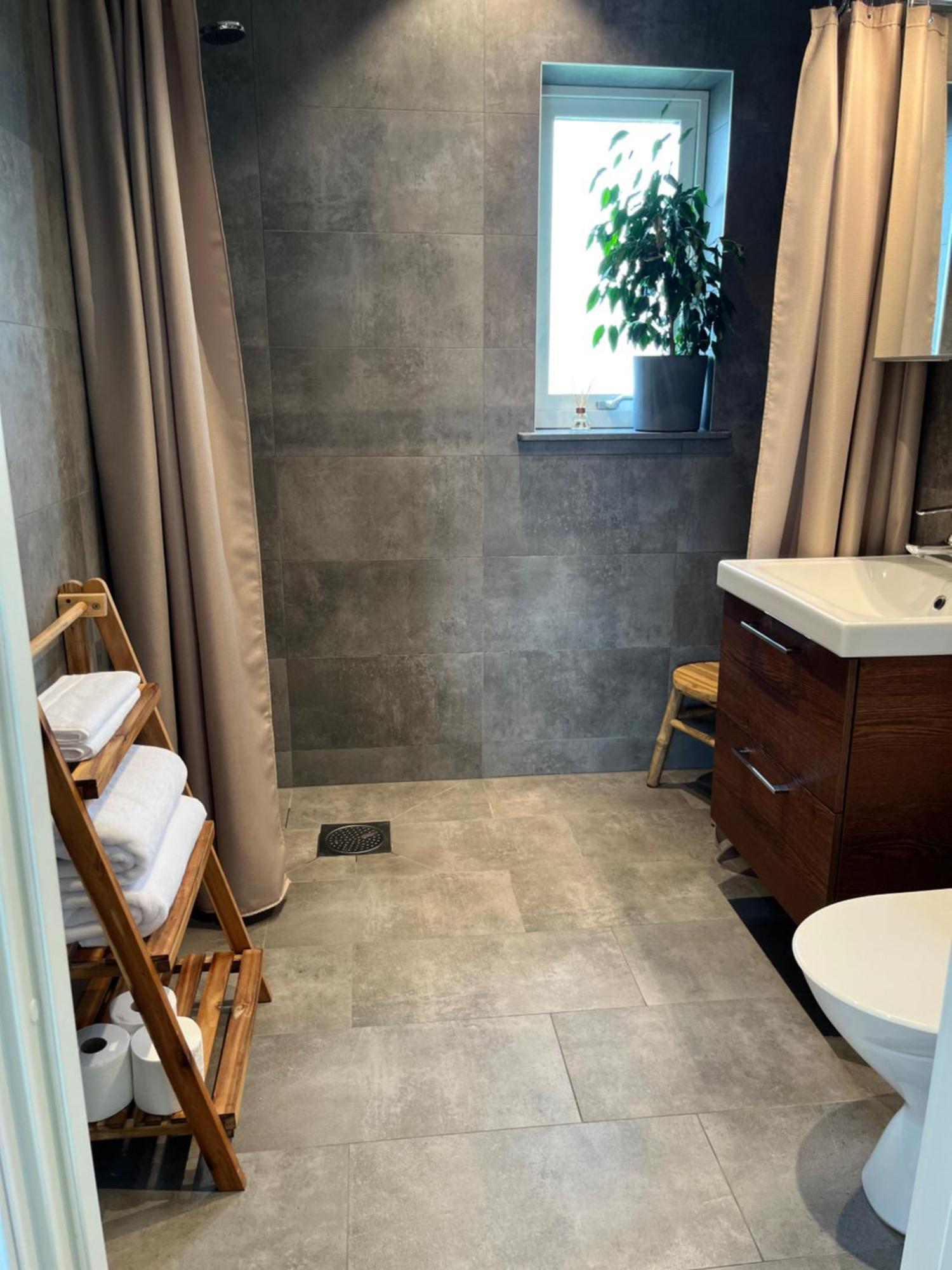 Boende Med Hotellkaensla I Populaera Skrea, Falkenberg Ngoại thất bức ảnh